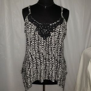 Label Be 24 adjustable strap shark bite lace trim